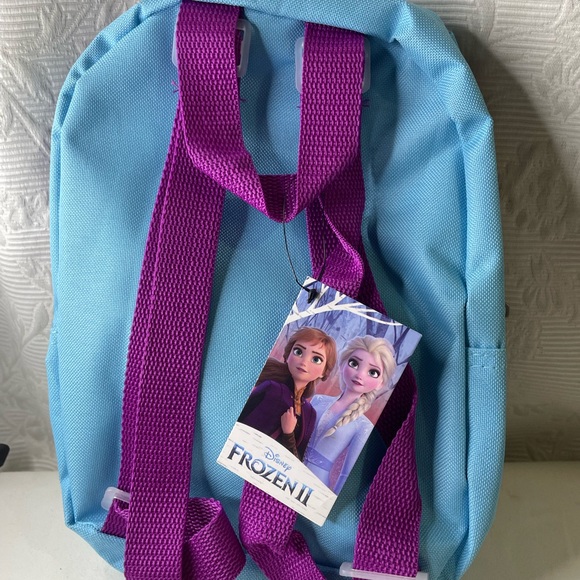 NEW WITH TAG Bioworld Disney Frozen Elsa and Anna "Seek the Truth" Mini Backpack - Picture 2 of 9